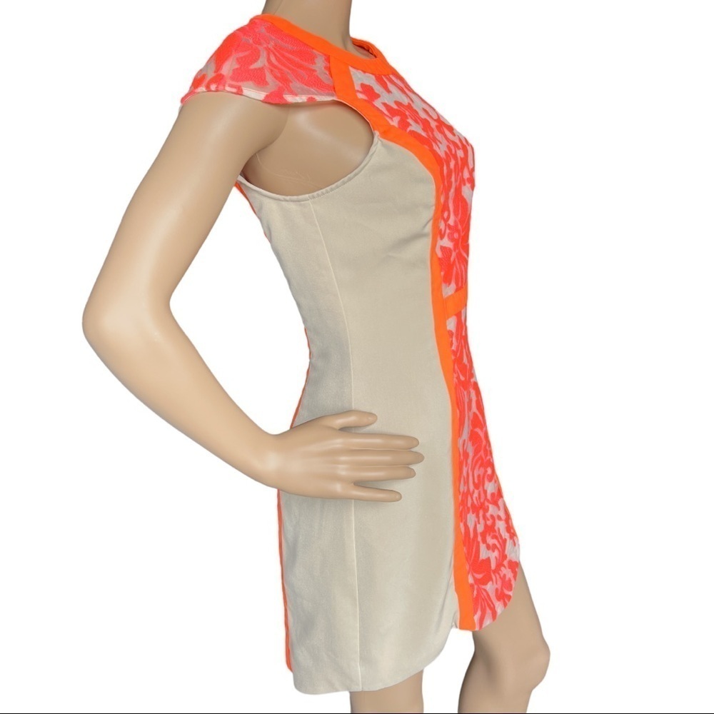CAMEO WOMEN’S NEON PINK ORANGE EMBROIDERED DRESS SIZE M - Picture 2 of 13